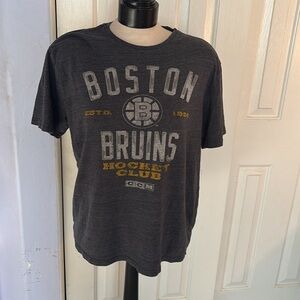 boston bruins tshirt size L